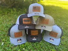 Load image into Gallery viewer, Snapback hats

