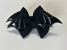 Load image into Gallery viewer, Bat bows
