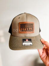 Load image into Gallery viewer, Snapback hats
